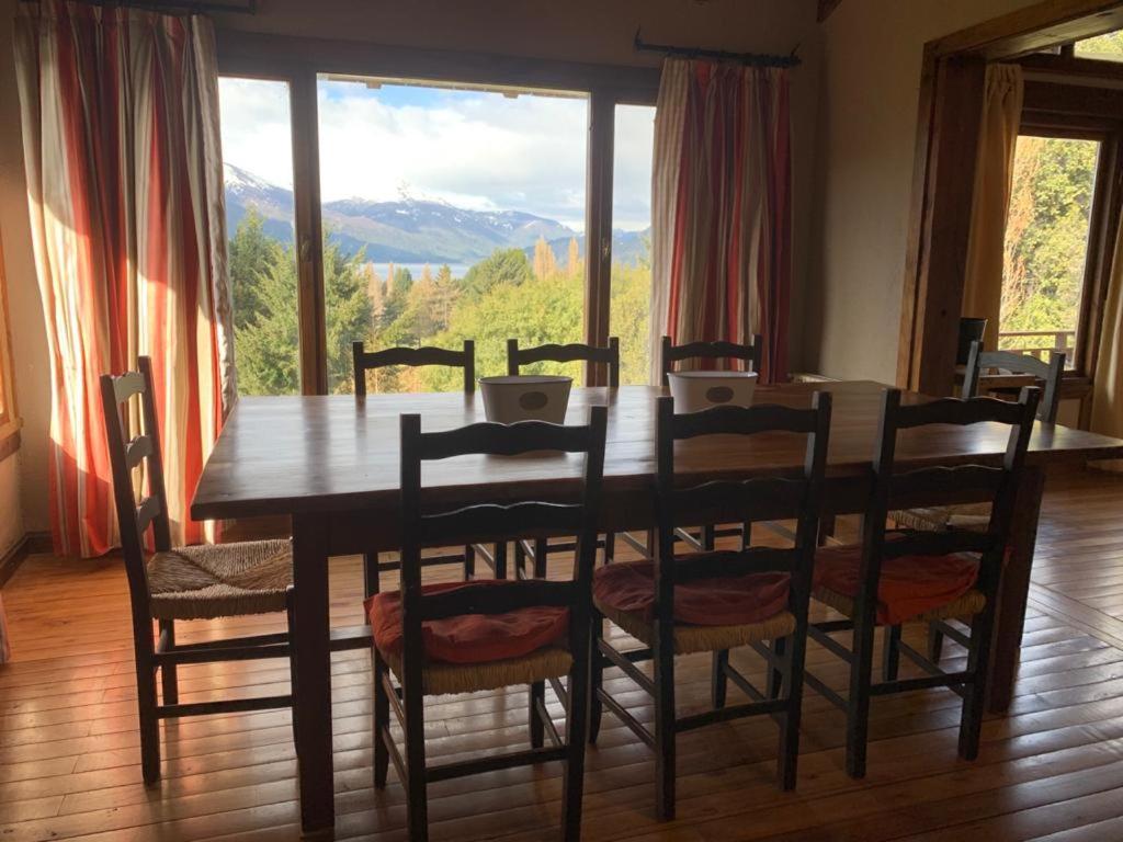 Arelauquen Bungalows & Suites 산카를로스데바릴로체 외부 사진