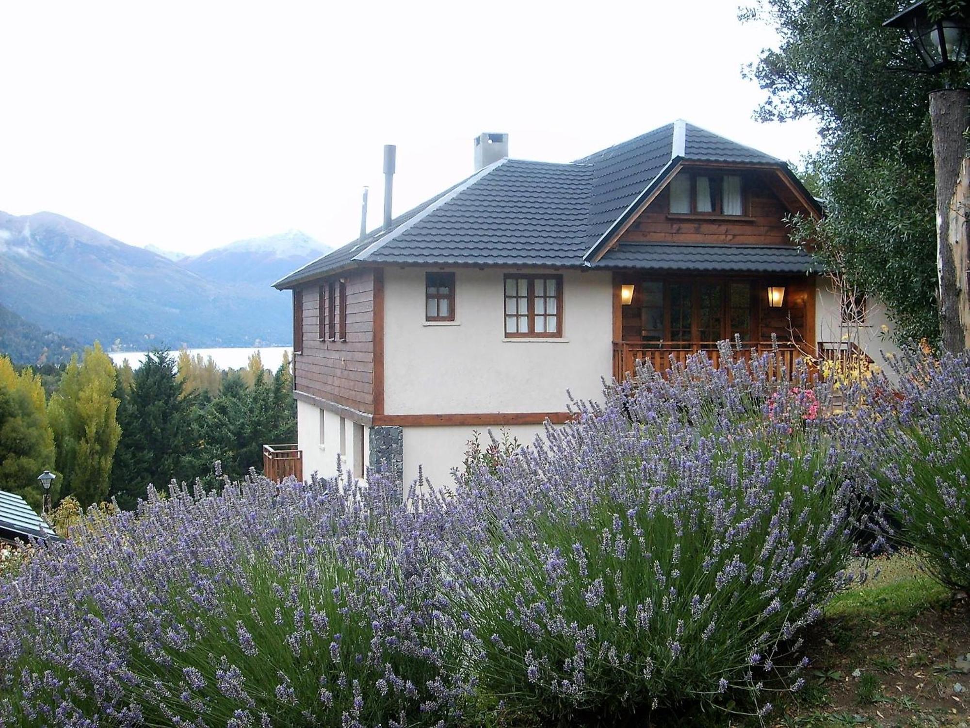 Arelauquen Bungalows & Suites 산카를로스데바릴로체 외부 사진