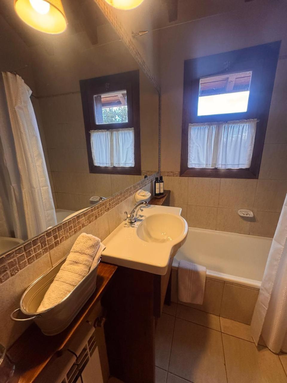 Arelauquen Bungalows & Suites 산카를로스데바릴로체 외부 사진